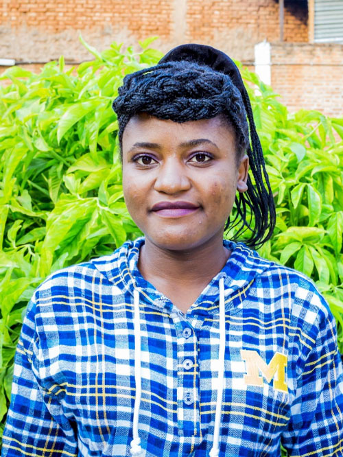 Cynthia  IRAKOZE 